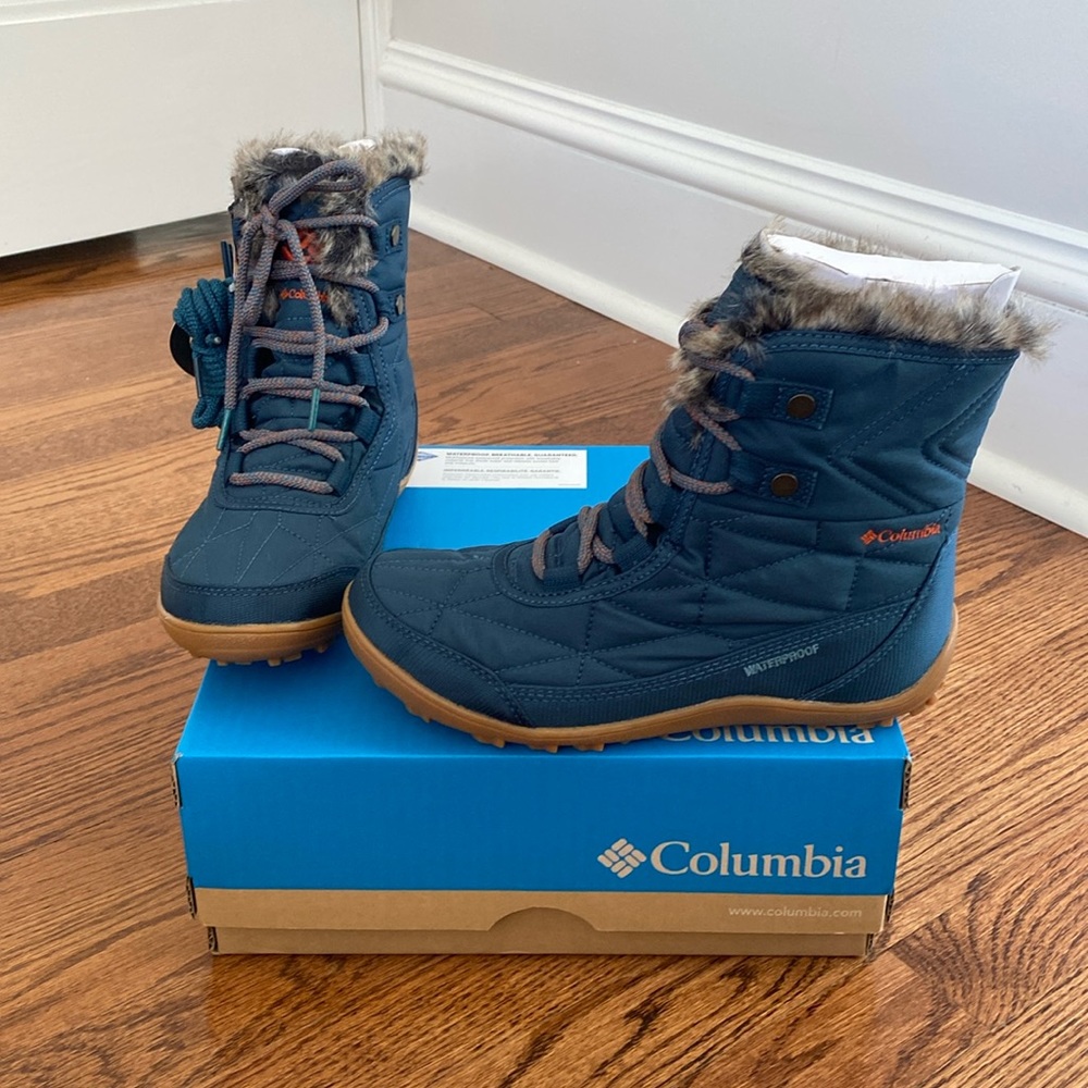 Columbia Minx Shorty boots - Size 6.5